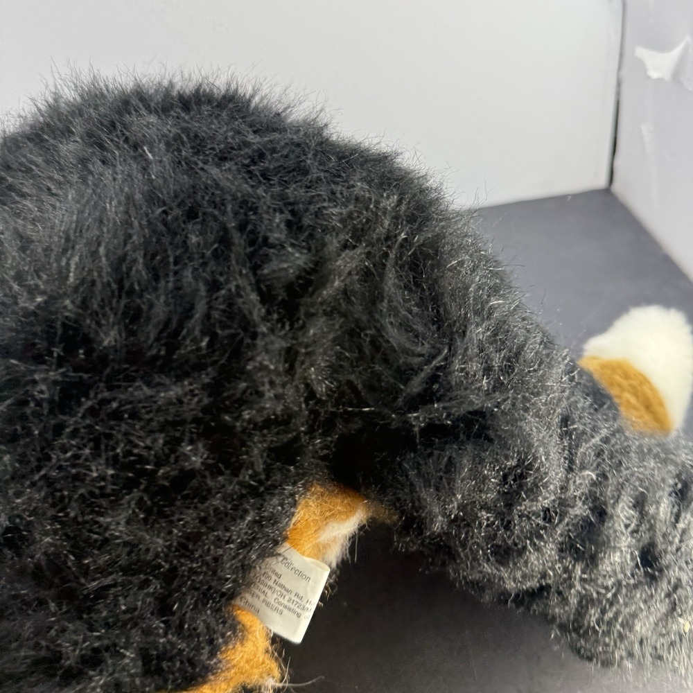 E&J Prima Classic Collection Realistic Bernese Mountain Dog 20" Plush Read - Picture 6 of 9
